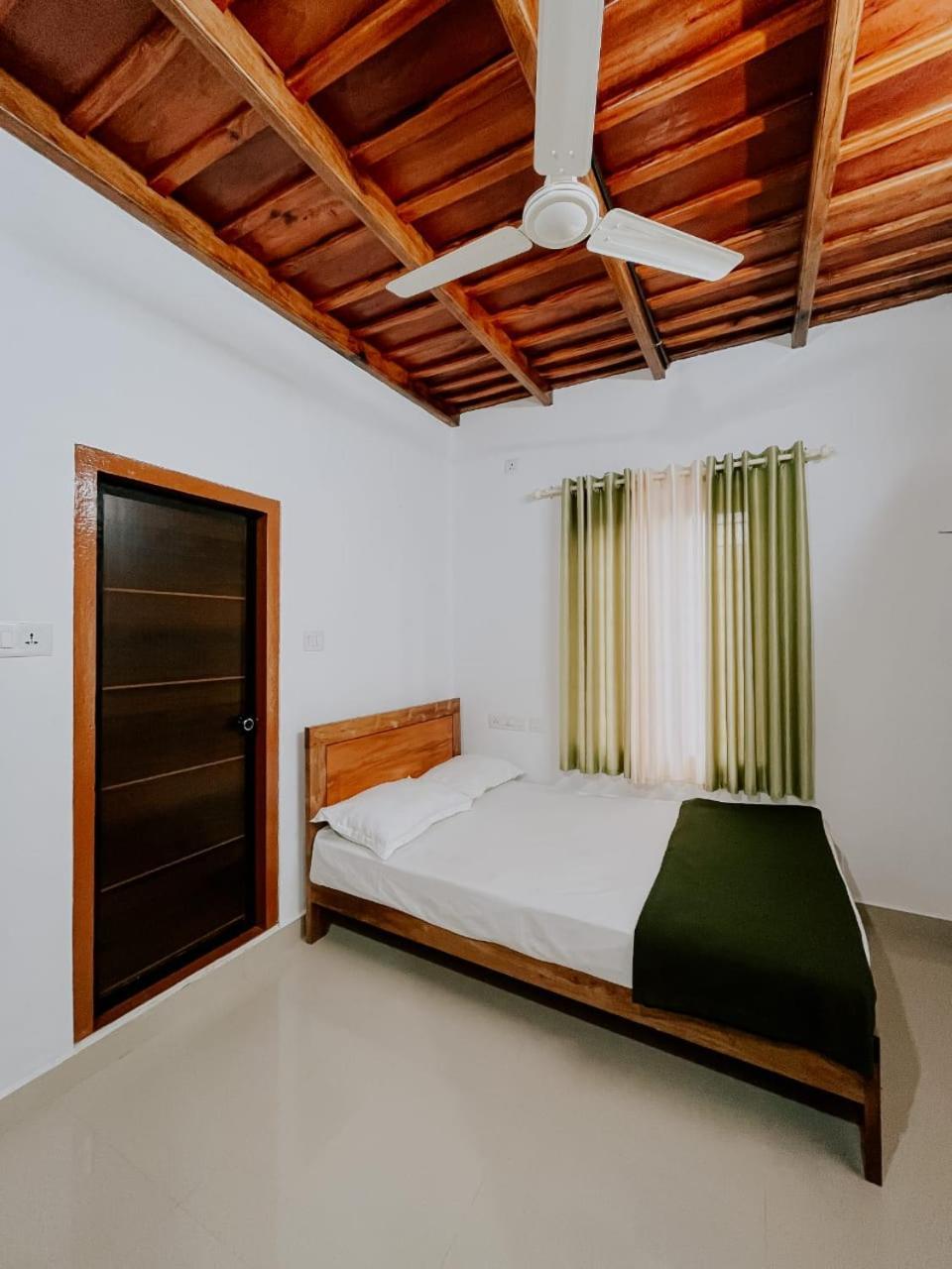 Palkulam Heights Villa Kumudi ภายนอก รูปภาพ